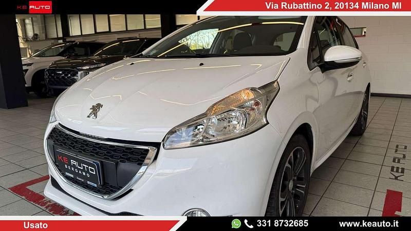 Usata Peugeot 208 Active 82 CV (60 kW) 2015 Bianco Utilitaria