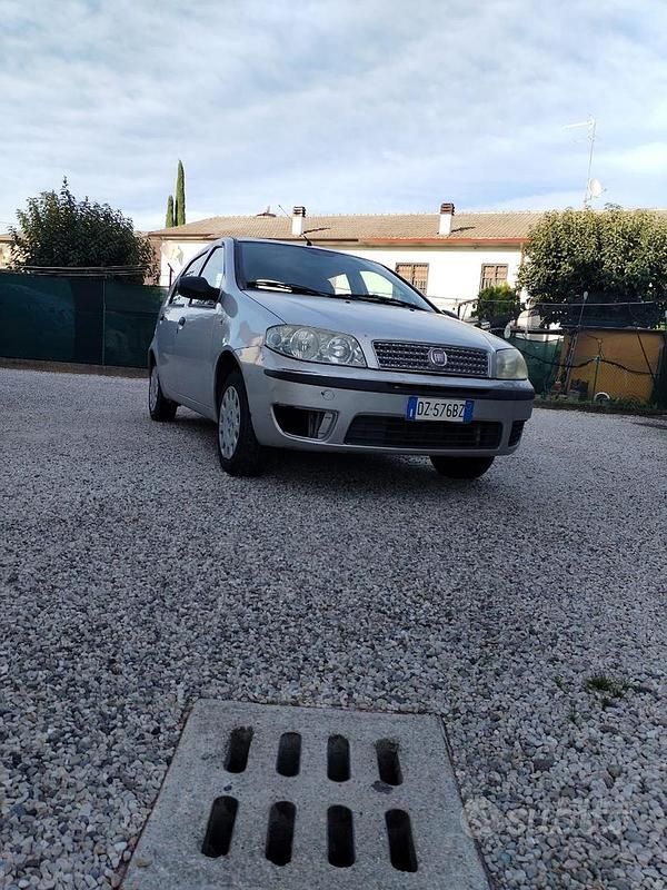 Usata Fiat Punto 2010 Grigio Utilitaria