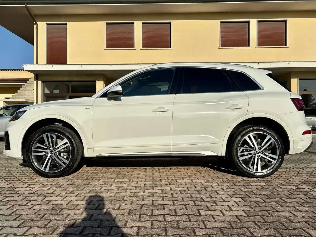 Usata Audi Q5 S-Line 204 CV (150 kW) 2021 Bianco pastello SUV