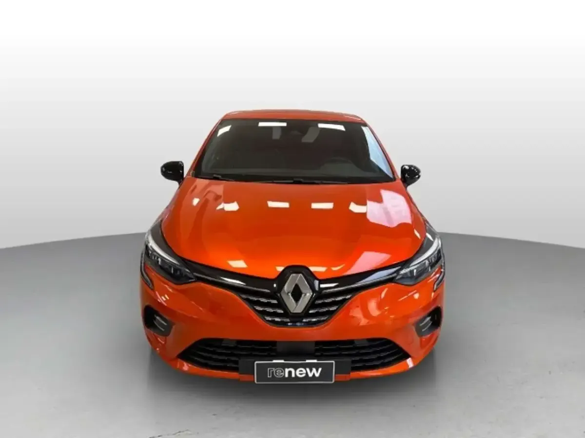Usata Renault Clio V Techno 91 CV (66 kW) 2023 Orange valencia Berlina