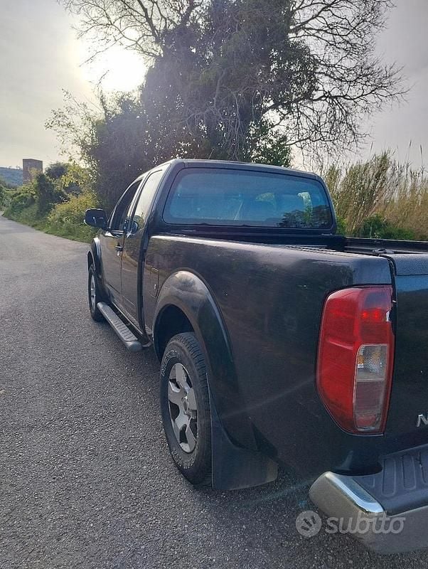 Usata Nissan Navara 190 CV (139 kW) 2010 Pick-up