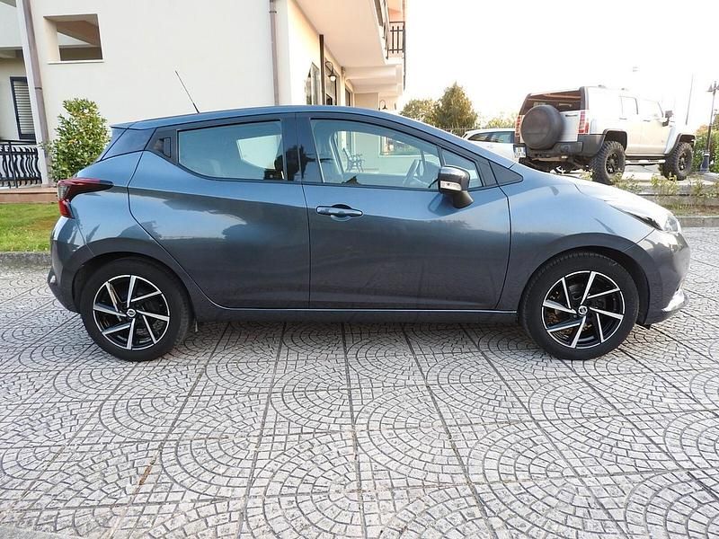 Usata Nissan Micra Acenta 71 CV (52 kW) 2018 Grigio Utilitaria