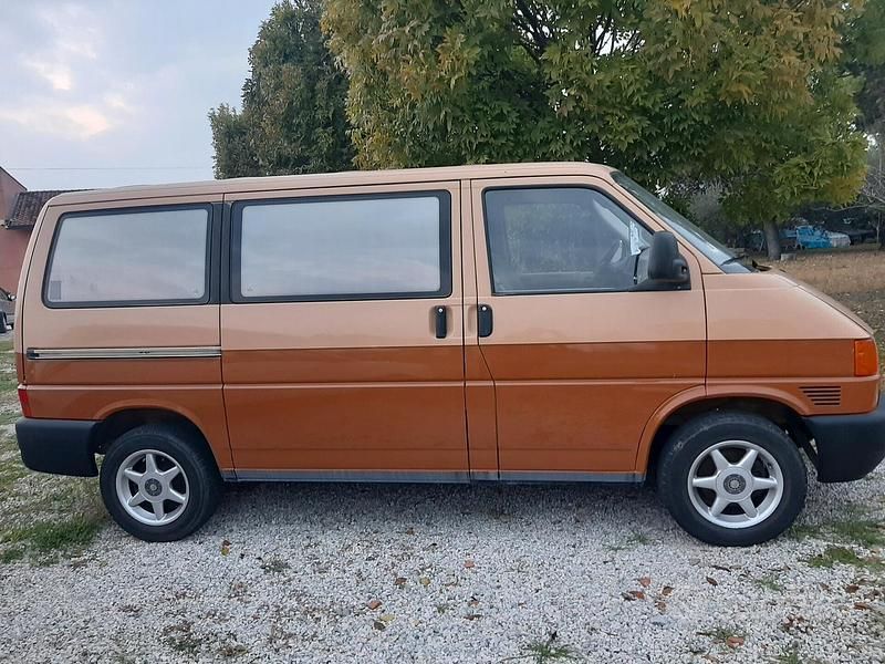 Usata VW Caravelle 67 CV (49 kW) 1998 Beige Monovolume