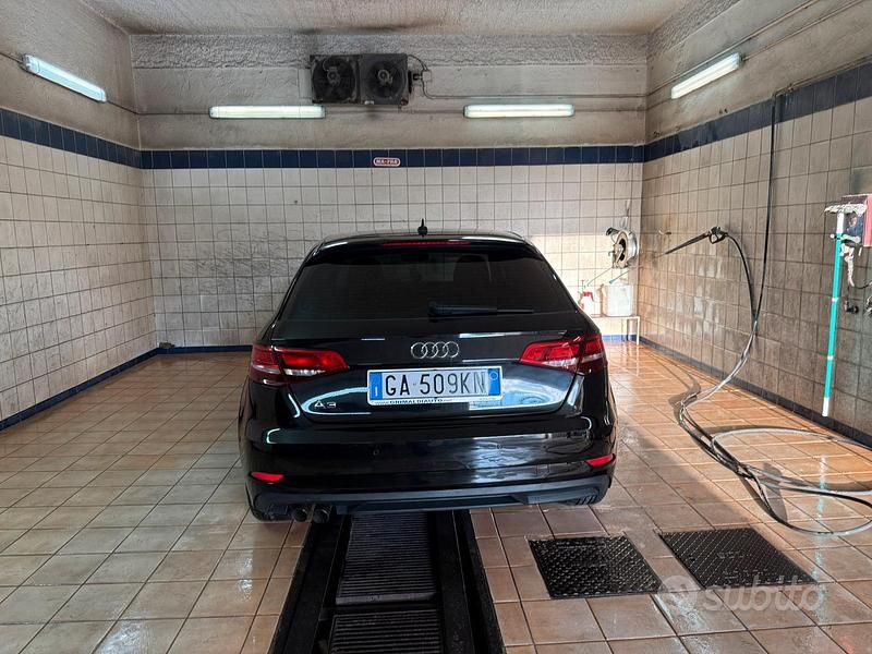 Usata Audi A3 150 CV (110 kW) 2020 Nero Utilitaria