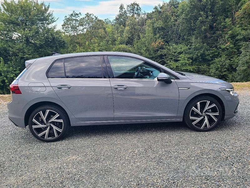 Usata VW Golf VIII 150 CV (110 kW) 2023 Berlina