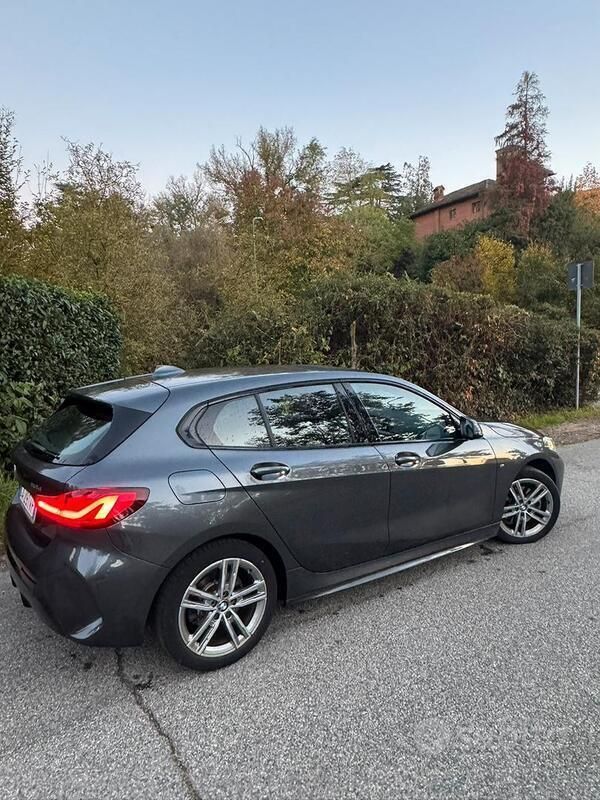 Usata BMW 116 M Sport 116 CV (85 kW) 2020 Grigio Utilitaria