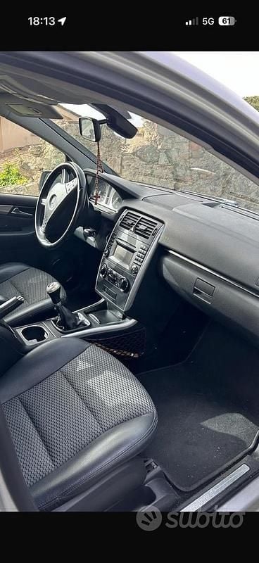 Usata Mercedes B200 2009 Grigio Monovolume
