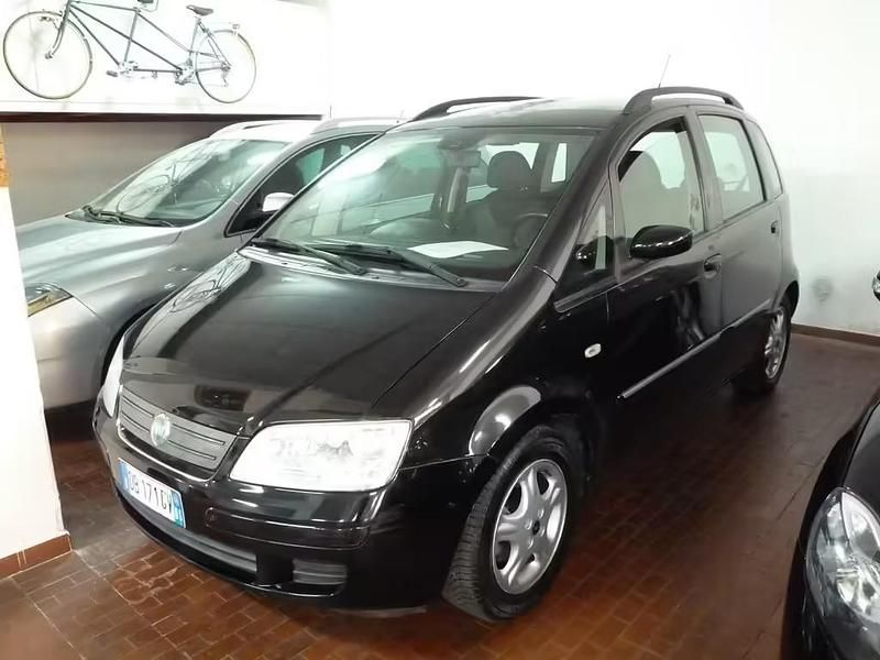 Usata Fiat Idea Dynamic 77 CV (56 kW) 2006 Nero Monovolume