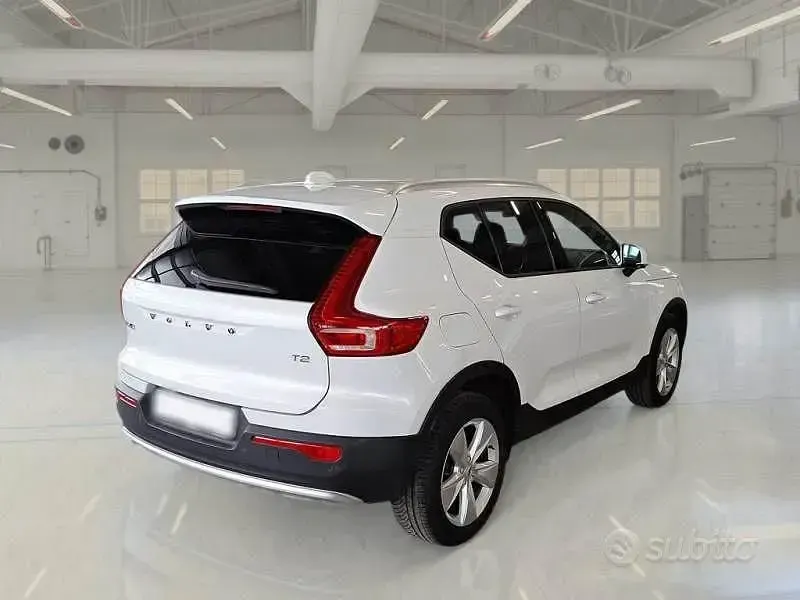 Usata Volvo XC40 Core 129 CV (94 kW) 2023 Other SUV