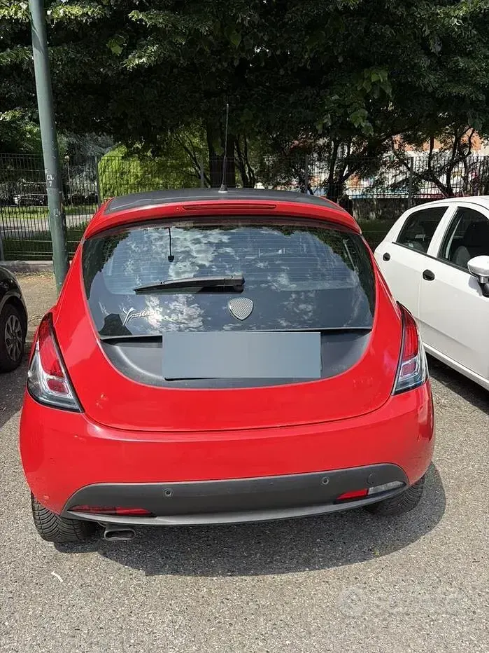 Usata Lancia Ypsilon 69 CV (50 kW) 2014 Utilitaria