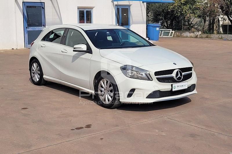 Usata Mercedes A160 Business 90 CV (66 kW) 2016 Bianco Berlina