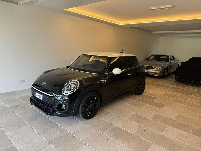 Usata Mini John Cooper Works 75 CV (55 kW) 2020 Nero Utilitaria