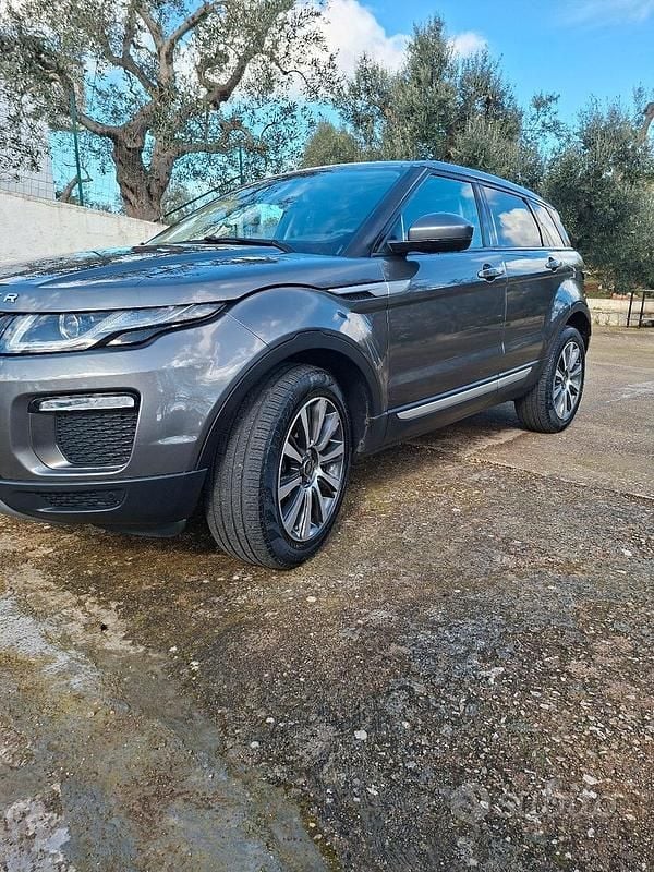 Usata Land Rover Range Rover evoque HSE 150 CV (110 kW) 2016 Grigio SUV
