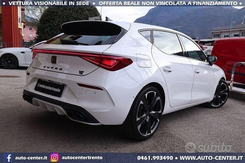 Usata Cupra Leon VZ 300 CV (220 kW) 2022 Bianco Berlina
