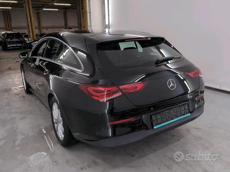 Usata Mercedes CLA180 Business 115 CV (84 kW) 2022 Nero Berlina