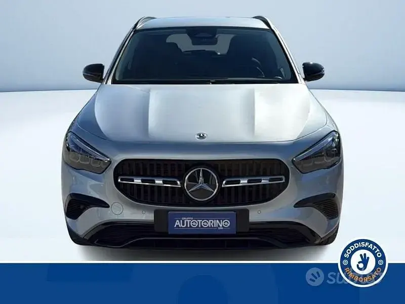 Usata Mercedes GLA180 Advanced 116 CV (85 kW) 2025 Grigio SUV