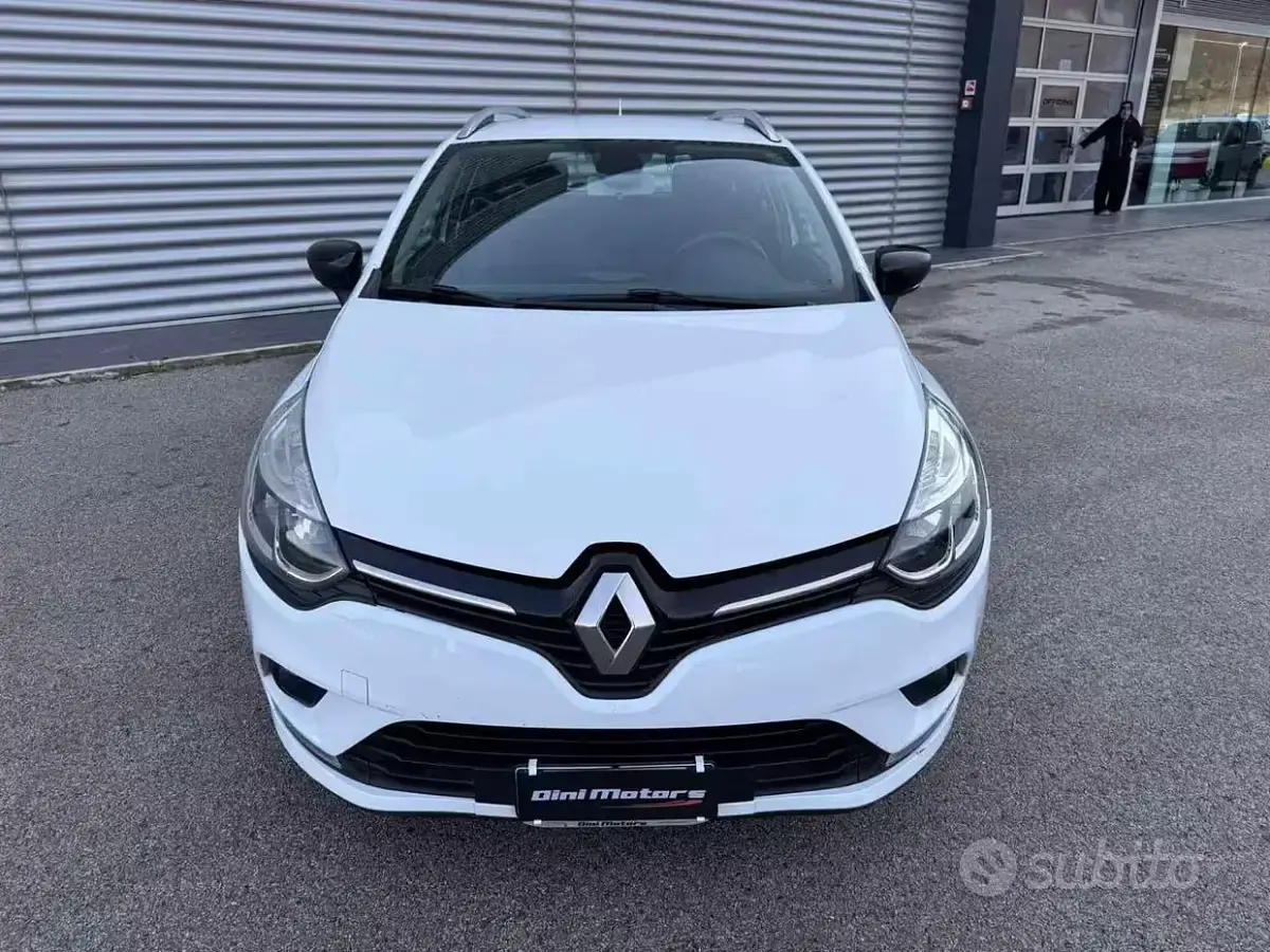 Usata Renault Clio 90 CV (66 kW) 2018 Bianco Station wagon