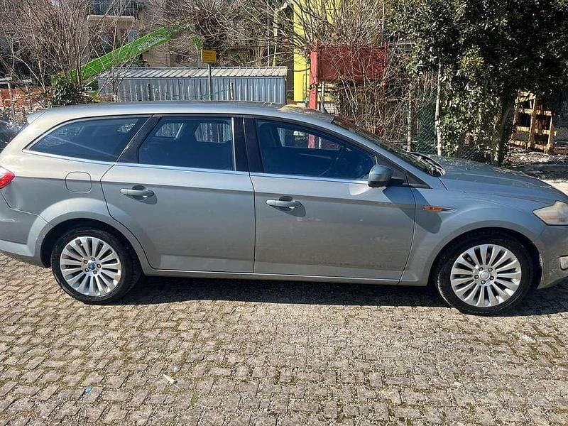Usata Ford Mondeo Ghia 140 CV (102 kW) 2007 Grigio Station wagon