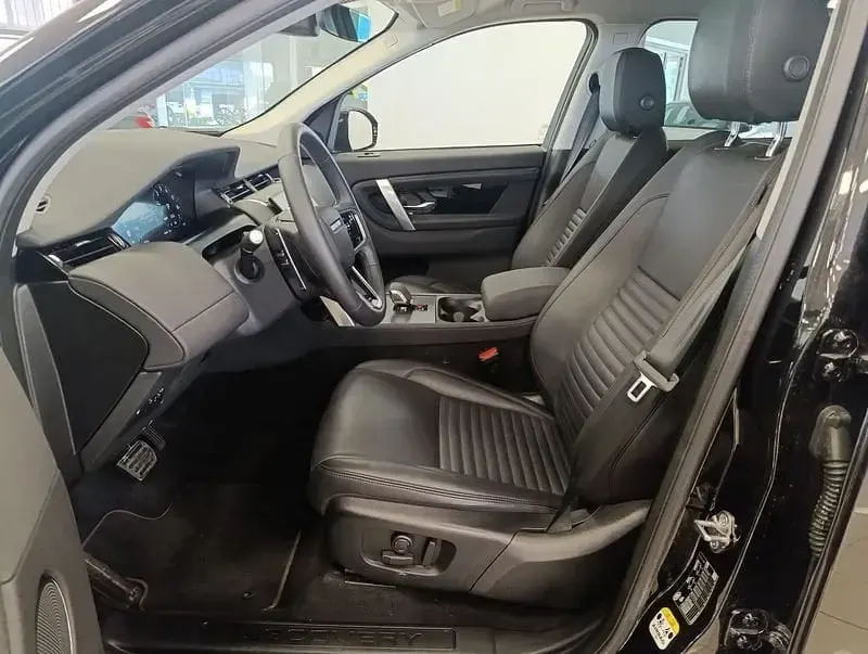 Usata Land Rover Discovery Sport S 269 CV (197 kW) 2025 Nero SUV