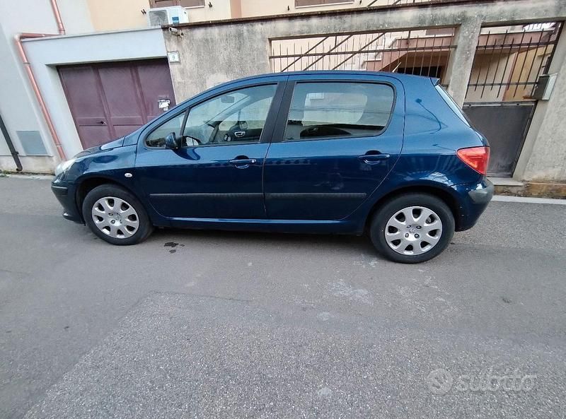 Usata Peugeot 307 90 CV (66 kW) 2007 Blu Berlina