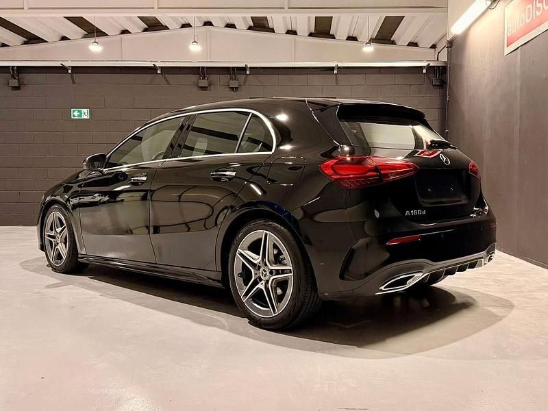 Usata Mercedes A180 AMG Line Premium 115 CV (84 kW) 2025 Nero Berlina