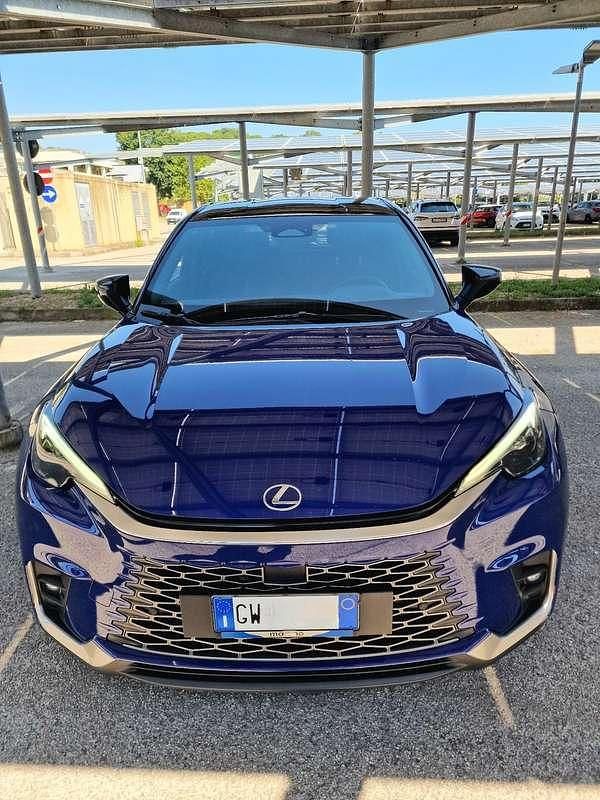 Usata Lexus LBX 91 CV (66 kW) 2024 SUV