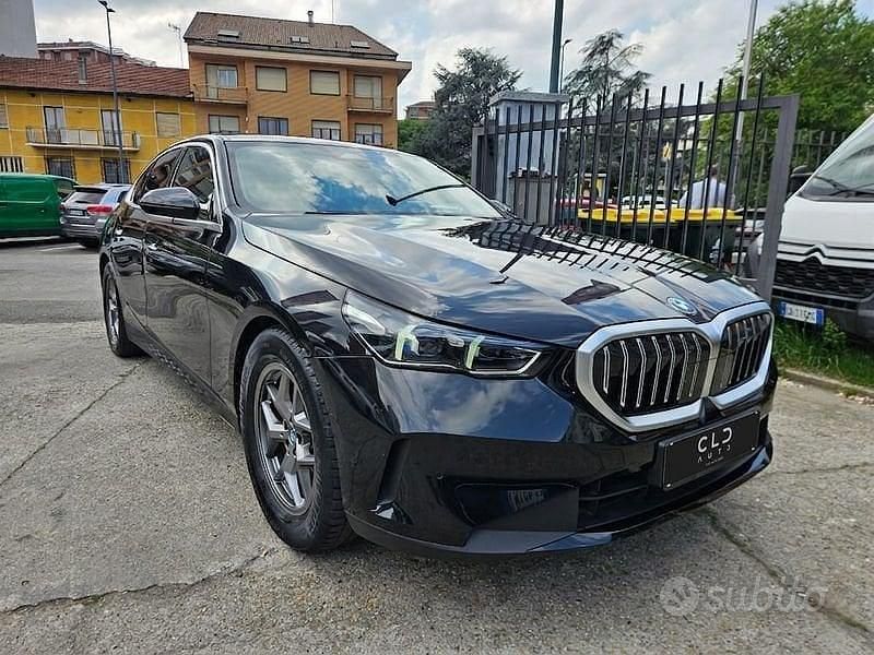 Usata BMW 520 197 CV (144 kW) 2024 Nero Berlina