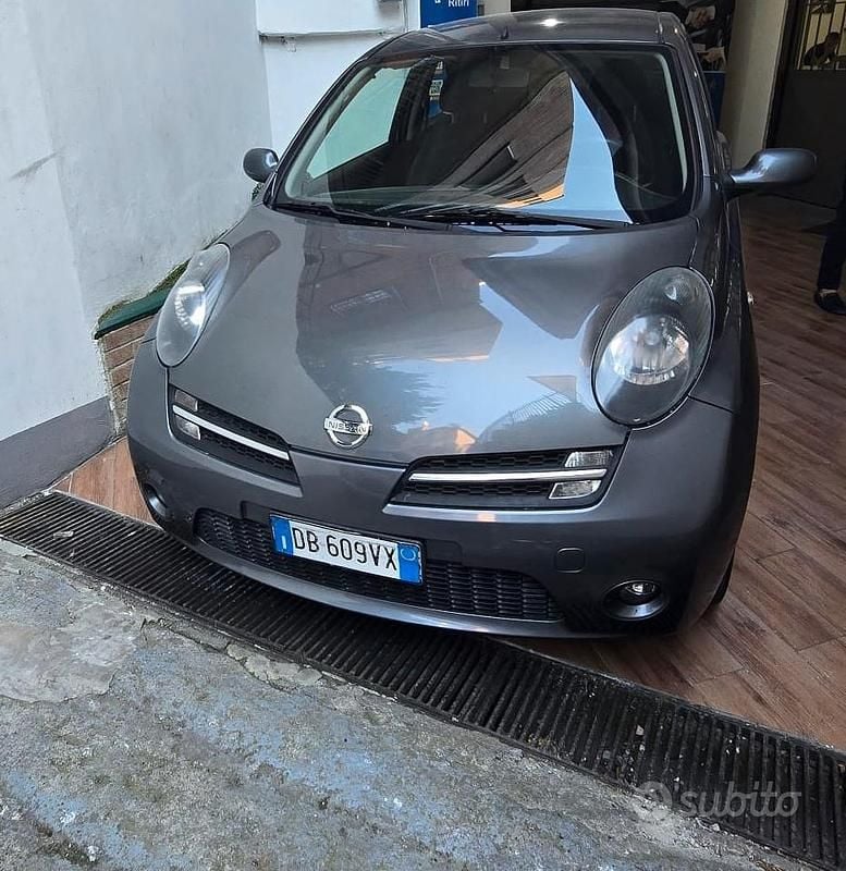 Usata Nissan Micra 88 CV (64 kW) 2006 Grigio Utilitaria