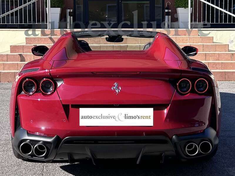 Usata Ferrari 812 799 CV (587 kW) 2024 Rosso mugello Cabrio