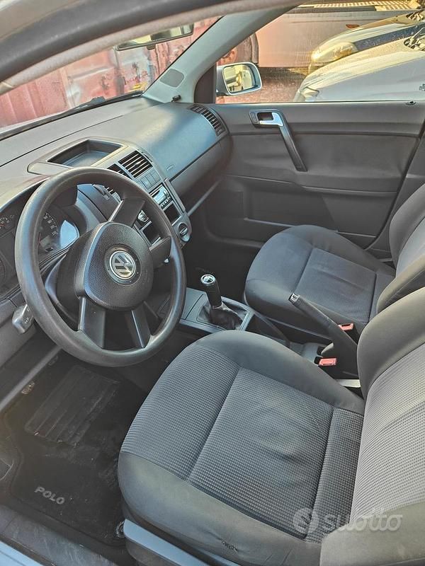 Occasion VW Polo 64 ch (47 kW) 2003 Gris Citadine