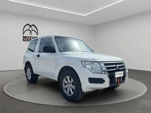 Usata Mitsubishi Pajero 190 CV (139 kW) 2018 Bianco SUV