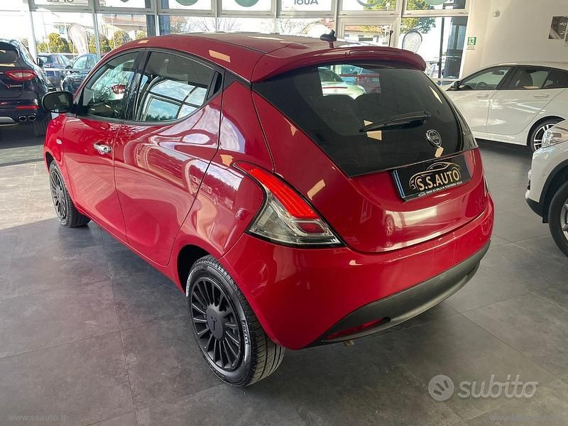 Usata Lancia Ypsilon S 2022 Rosso Utilitaria