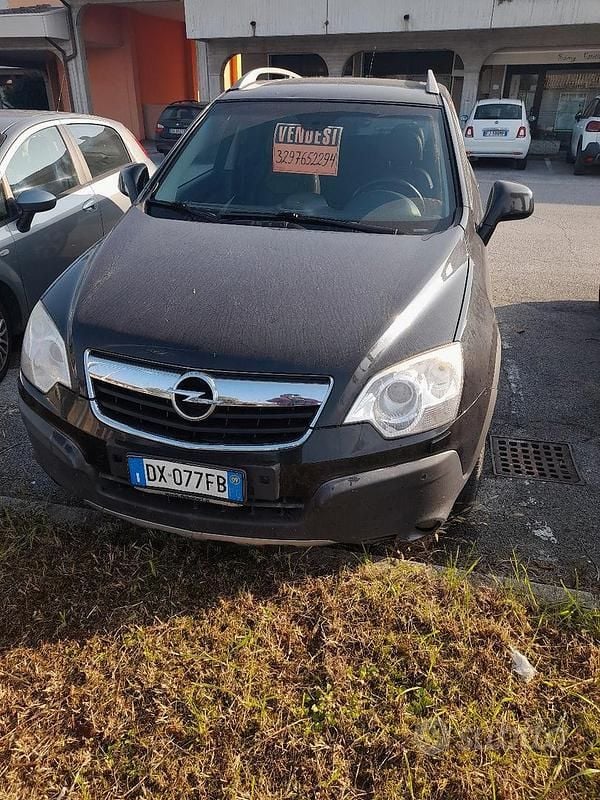 Usata Opel Antara 150 CV (110 kW) 2009 Nero SUV