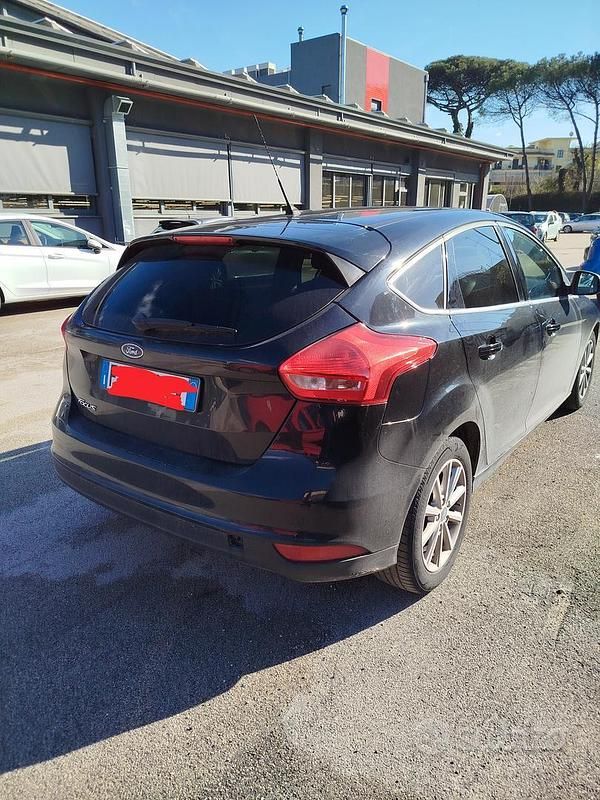 Usata Ford Focus Titanium 120 CV (88 kW) 2016 Nero Berlina
