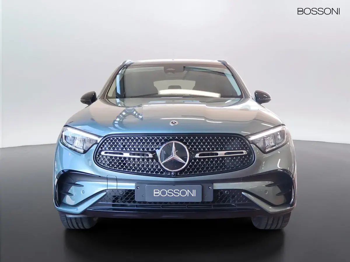 Nuova Mercedes GLC200 Advanced 204 CV (150 kW) 2026 Argento SUV