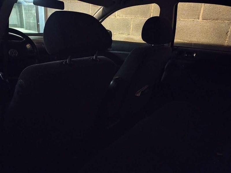 Usata VW Passat 125 CV (91 kW) 1997 Blu/azzurro Berlina