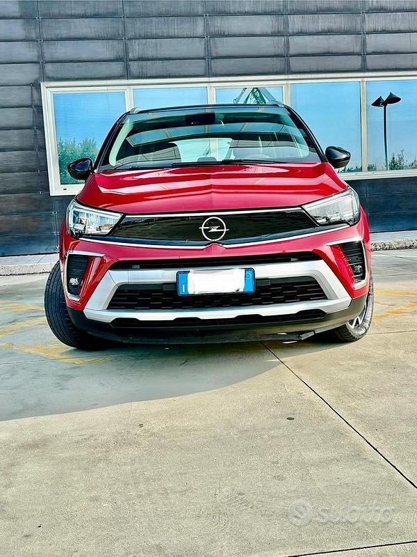 Usata Opel Crossland GS Line 131 CV (96 kW) 2021 Rosso SUV