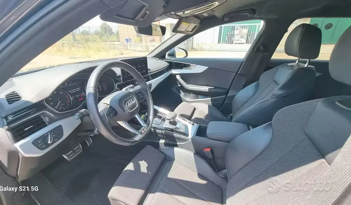Usata Audi A4 S-Line 180 CV (132 kW) 2021 Grigio Station wagon