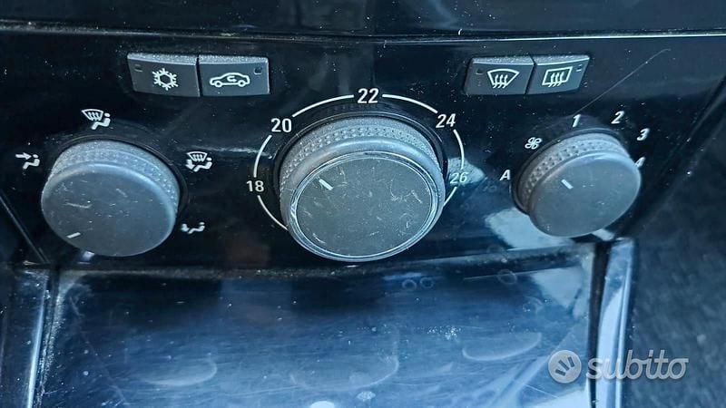 Occasion Opel Astra 101 ch (74 kW) 2007 Gris Berline