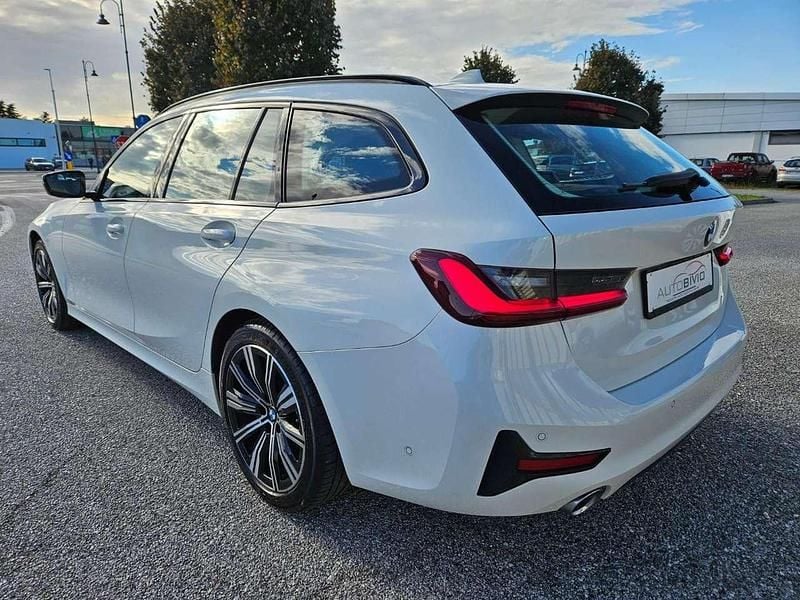 Usata BMW 320 Sport Line 190 CV (139 kW) 2022 Bianco Station wagon