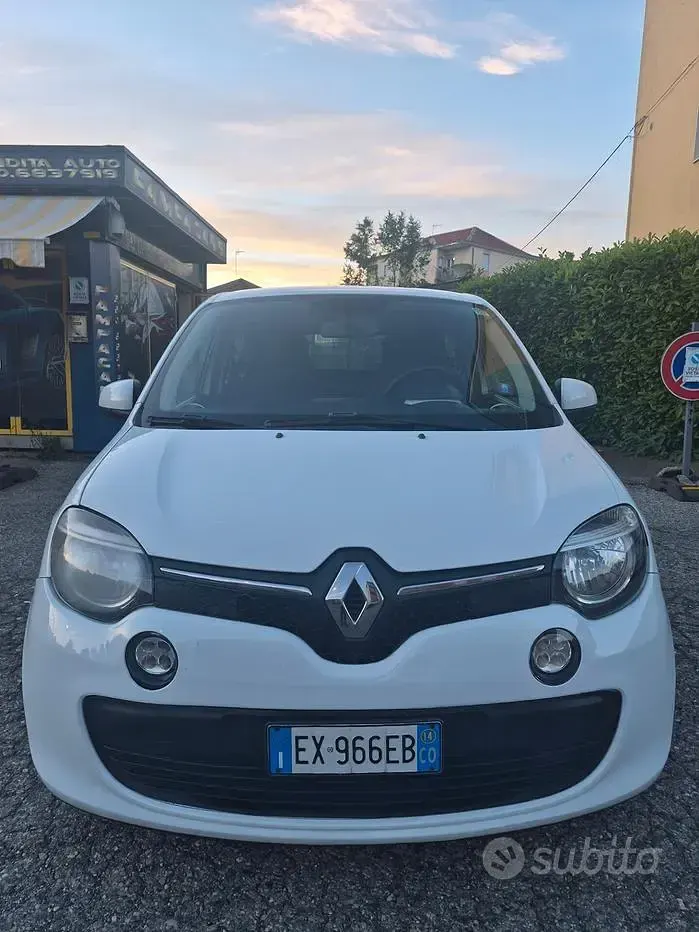 Gebraucht Renault Twingo SE 75 PS (55 kW) 2015 Weiß Kleinwagen