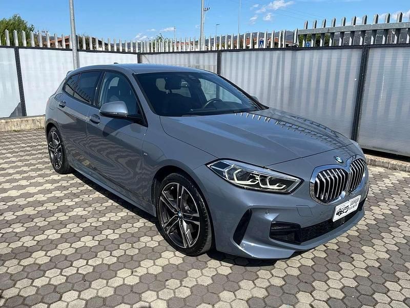Usata BMW 118 M Sport 150 CV (110 kW) 2024 Storm bay metallizzato Utilitaria