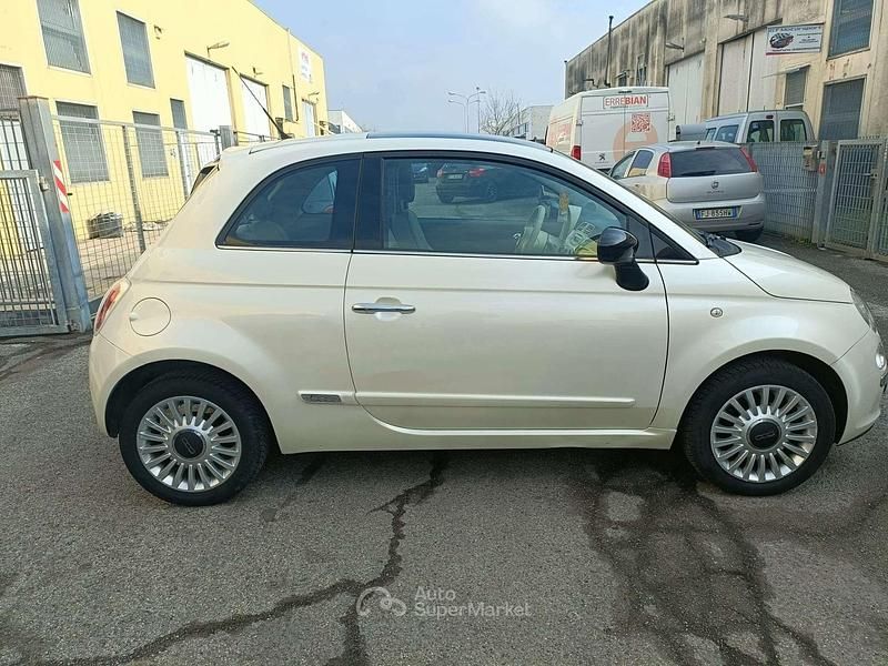 Usata Fiat 500 Lounge 69 CV (50 kW) 2010 Bianco Utilitaria