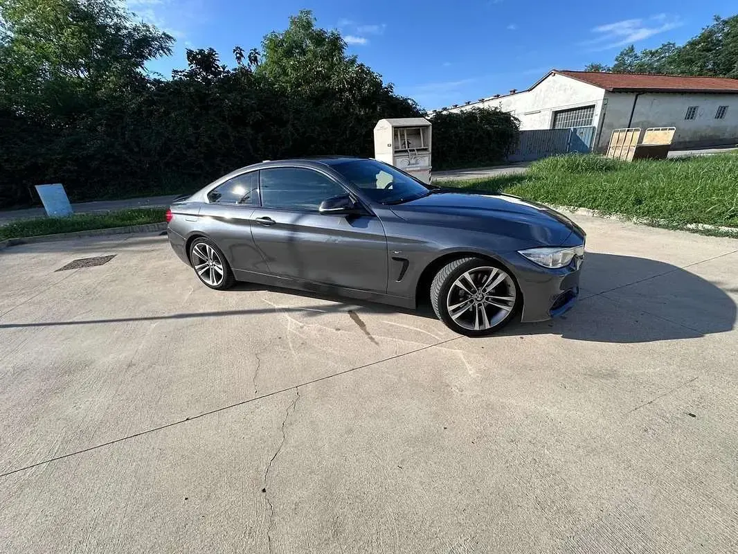 Usata BMW 420 Coupé Sport Line 184 CV (135 kW) 2014 Coupé
