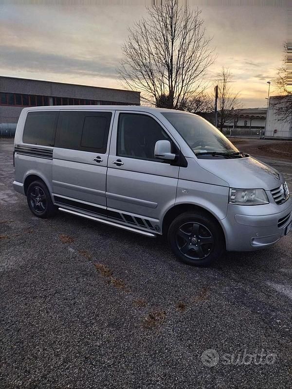 Grigio Usata 2005 VW Multivan Furgone | 9000 € (Super prezzo) - Immagine 1/4