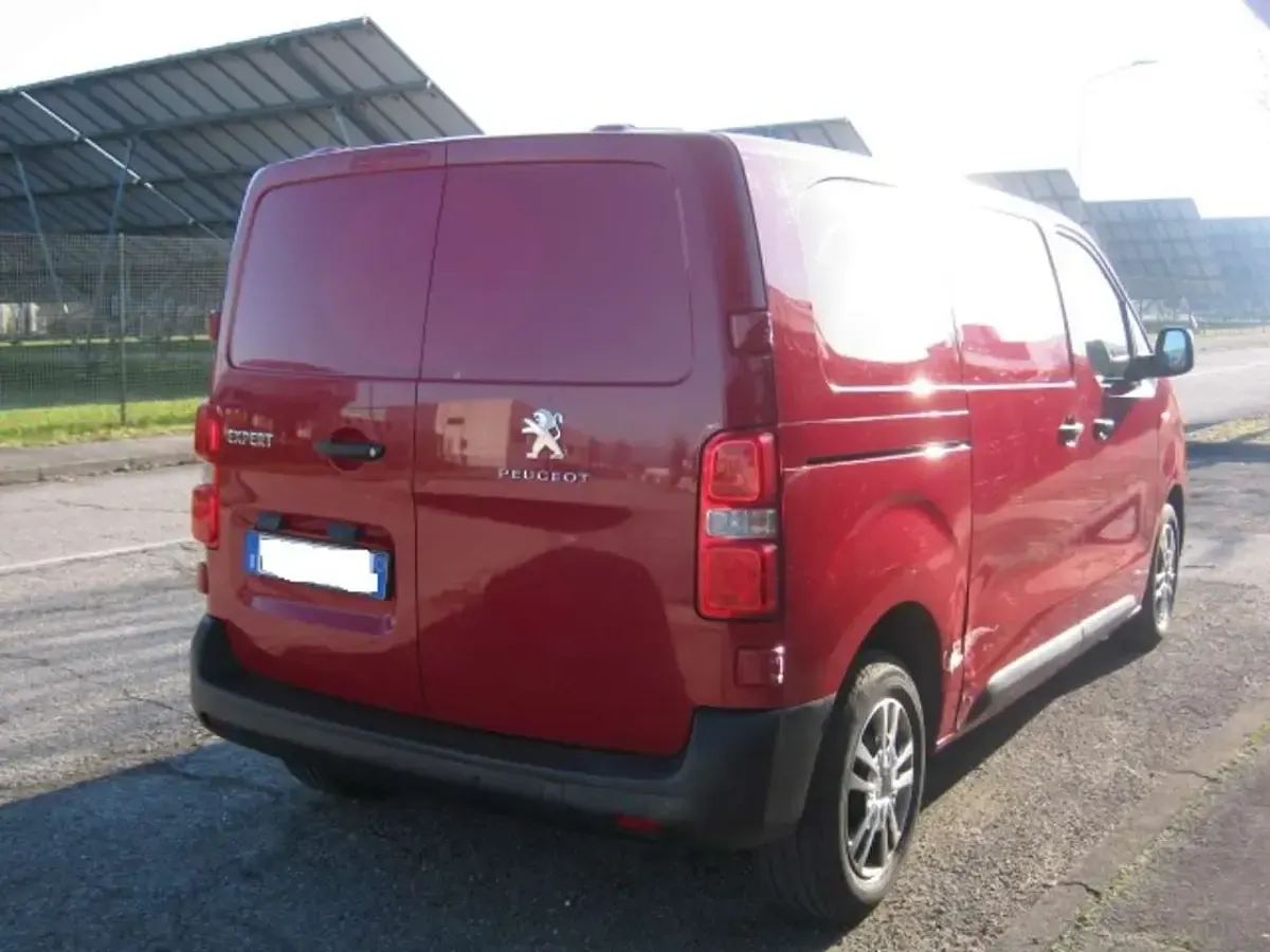 Usata Peugeot Expert Premium 122 CV (89 kW) 2017 Rosso Furgone