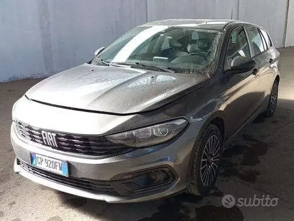 Usata Fiat Tipo 101 CV (74 kW) 2023 Grigio Station wagon