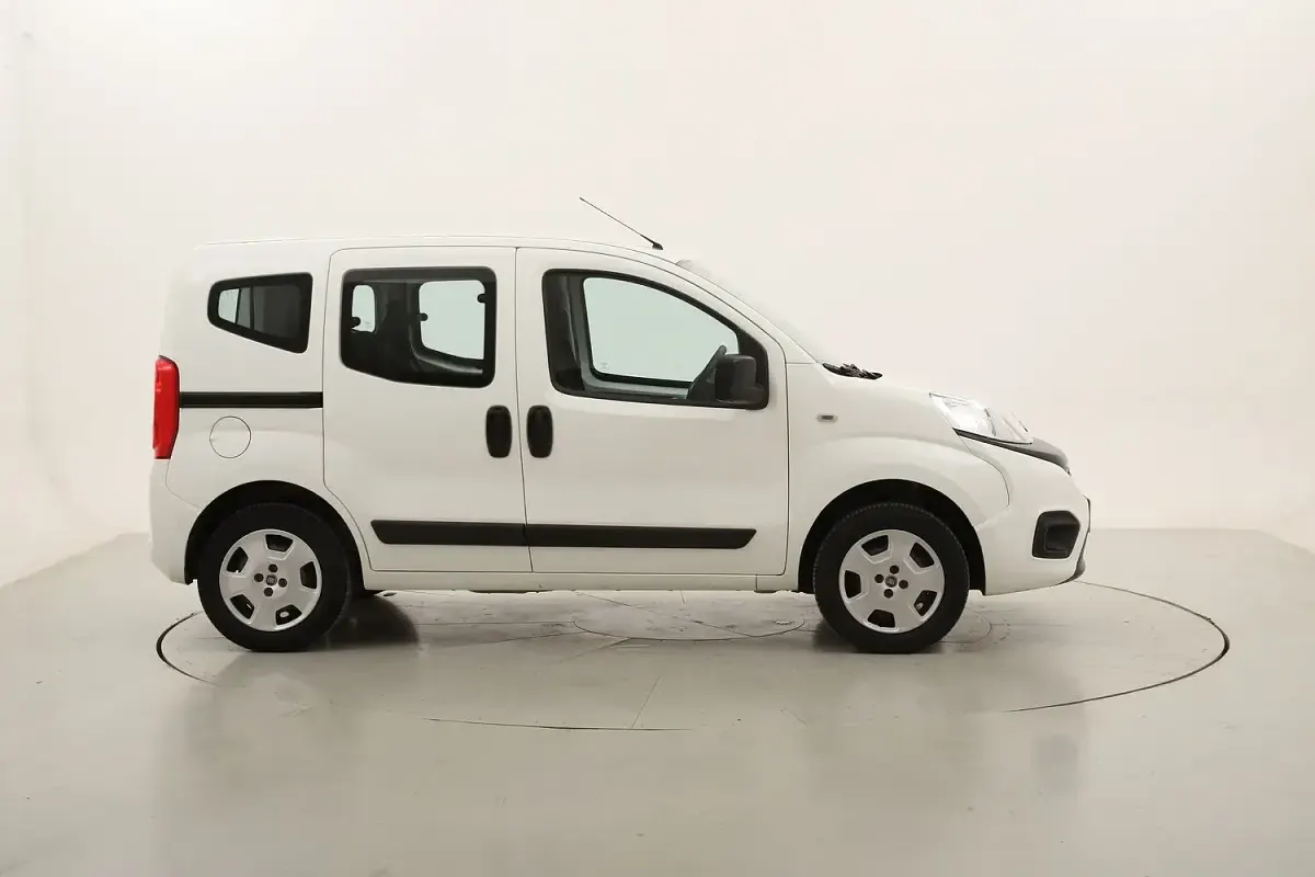 Usata Fiat Qubo Easy 77 CV (56 kW) 2018 Monovolume
