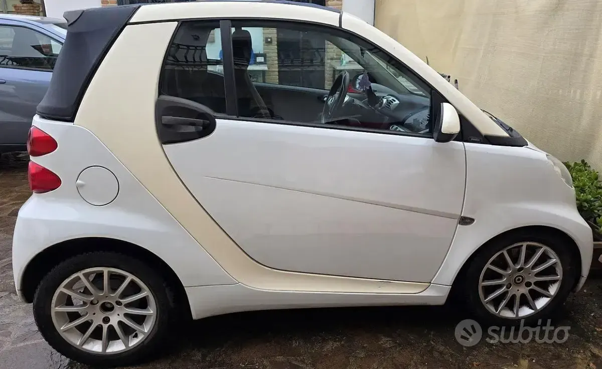 Usata Smart ForTwo Cabrio 71 CV (52 kW) 2011 Bianco Cabrio