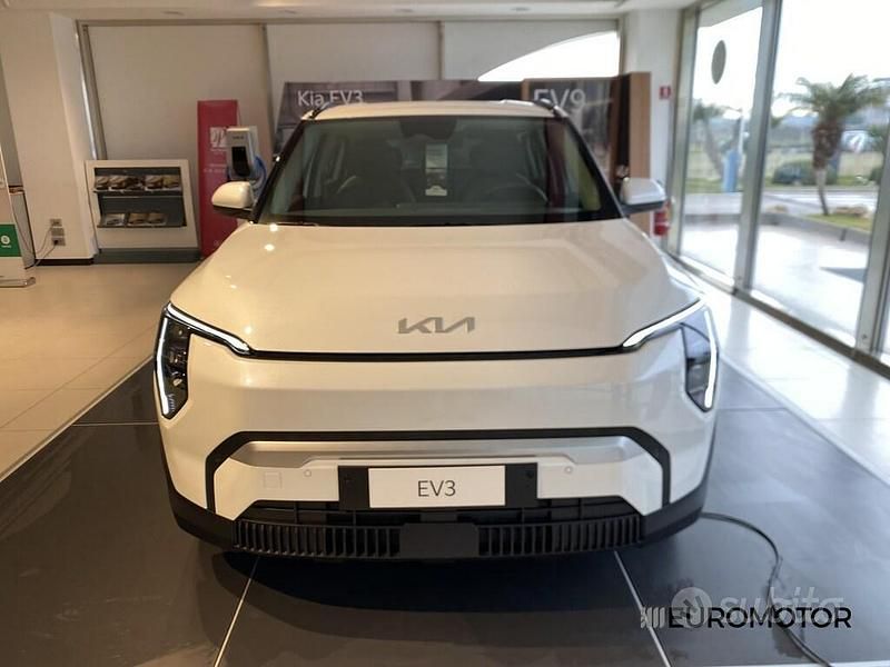 Nuova Kia EV3 Air 149 kW (203 CV) 2025 Bianco SUV